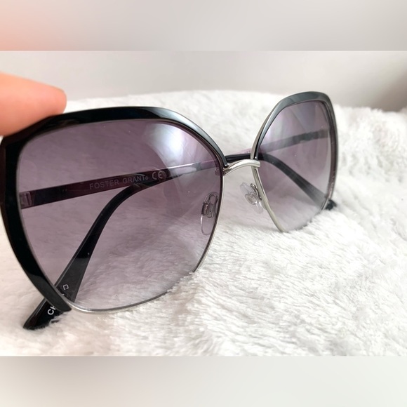 ✨SOLD✨ BLK & Silv Sq Sunnies - Picture 3 of 9